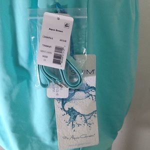 Agua Green Swim - 🆕Agua Green | Size 12 | Swimsuit Top | Green Agua Green Swim - 🆕Agua Green | Size 12 | Swimsuit Top | Green